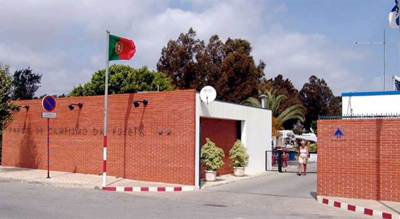 Parque de Campismo da Fuseta — parque junto à Ria Formosa, Algarve